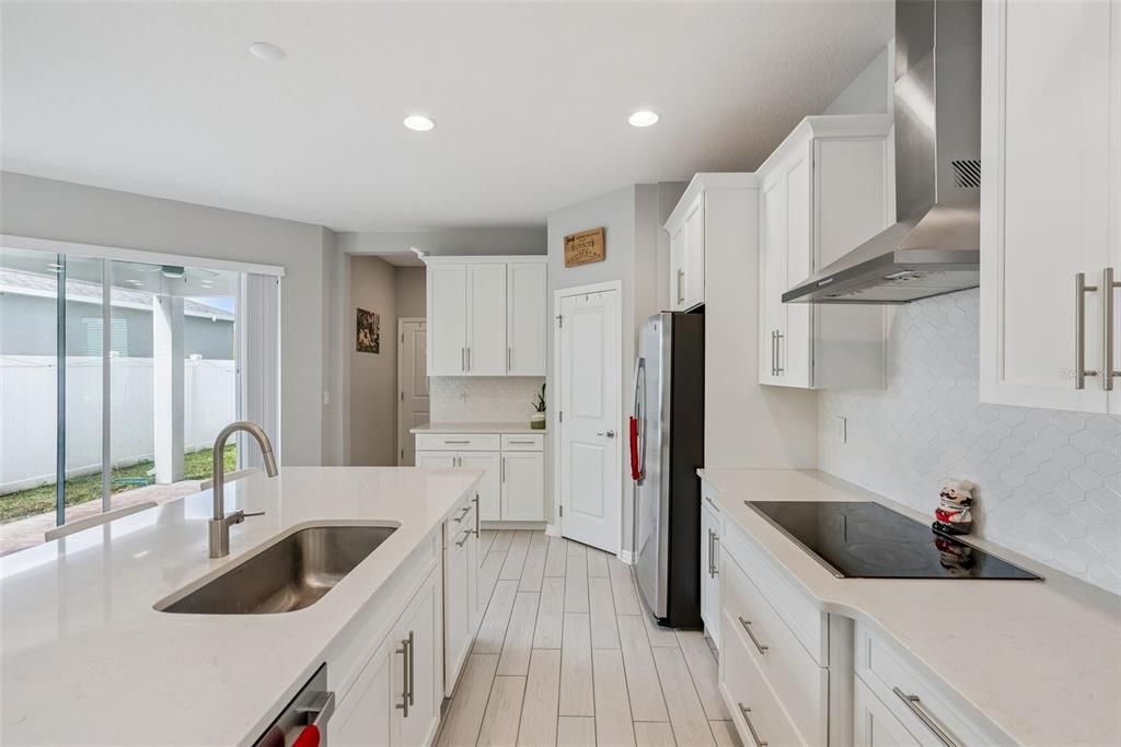 For Sale: $519,900 (4 beds, 3 baths, 2791 Square Feet)