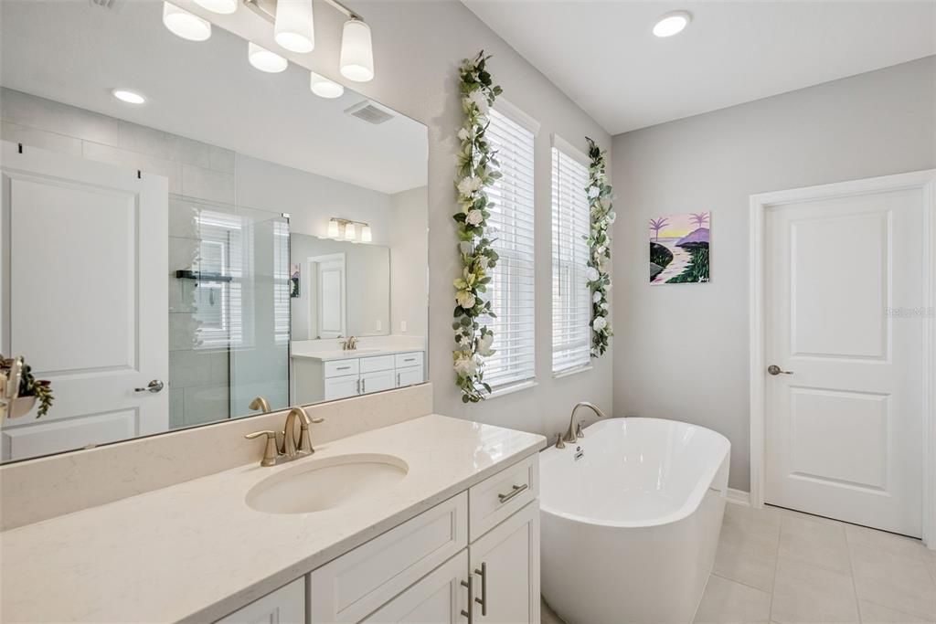 For Sale: $519,900 (4 beds, 3 baths, 2791 Square Feet)