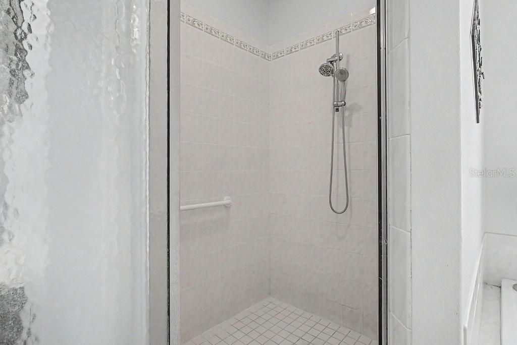 En Venta: $459,900 (3 camas, 3 baños, 2271 Pies cuadrados)