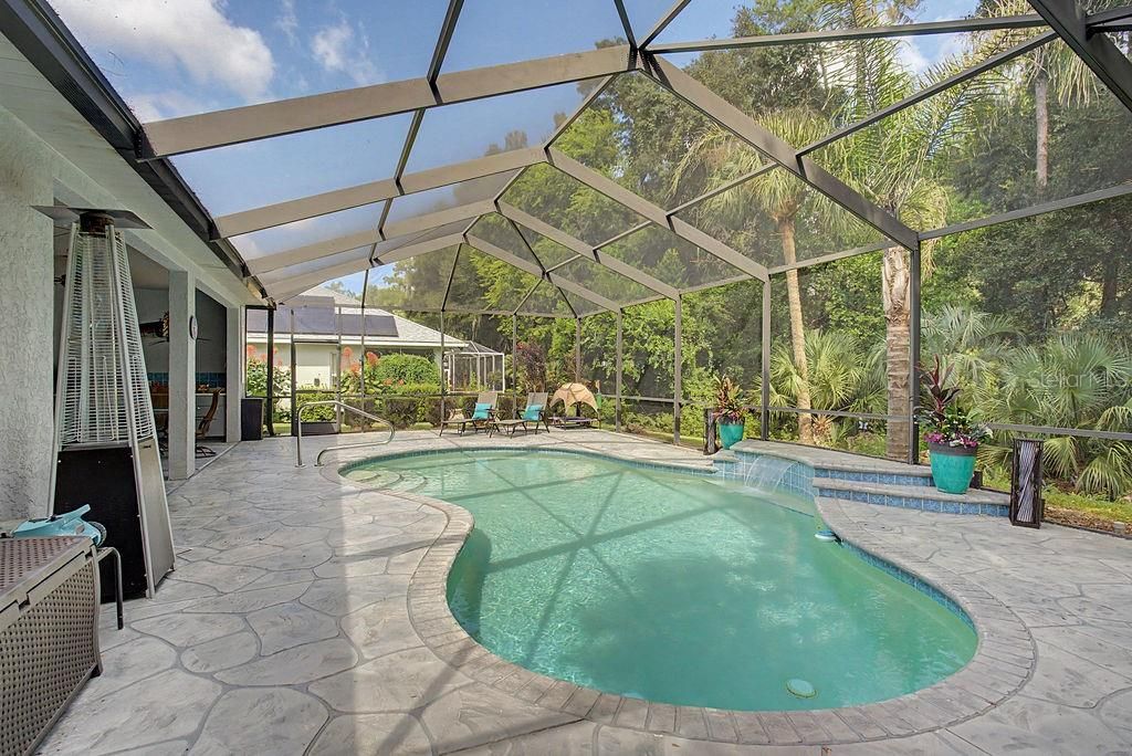 En Venta: $459,900 (3 camas, 3 baños, 2271 Pies cuadrados)