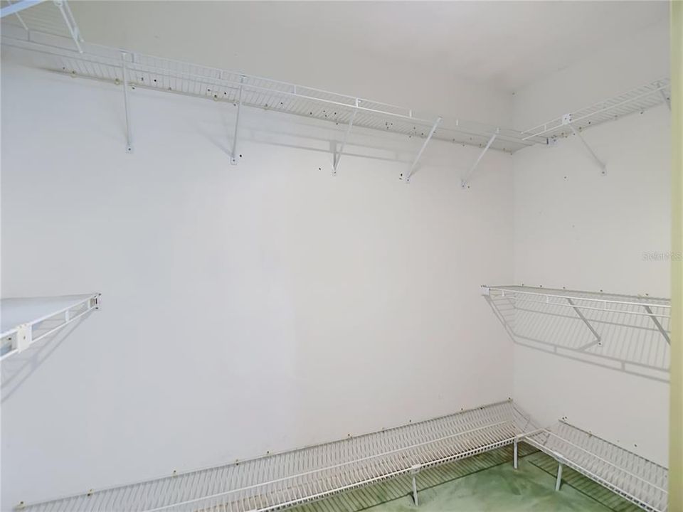 На продажу: $469,900 (4 спален, 2 ванн, 2599 Квадратных фут)