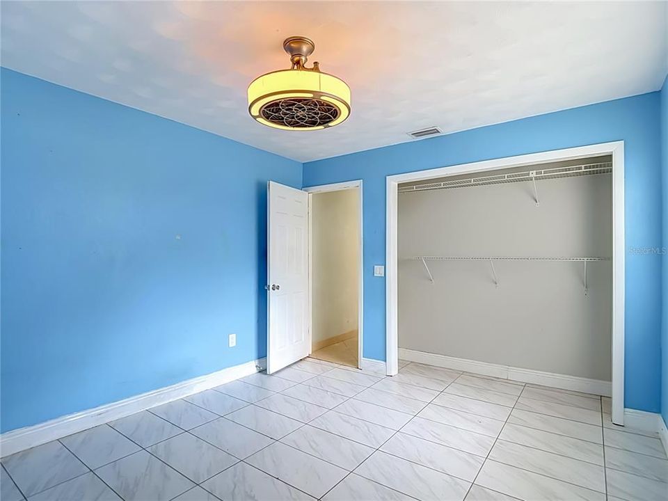 На продажу: $469,900 (4 спален, 2 ванн, 2599 Квадратных фут)