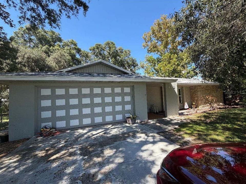 For Rent: $1,900 (3 beds, 2 baths, 1692 Square Feet)