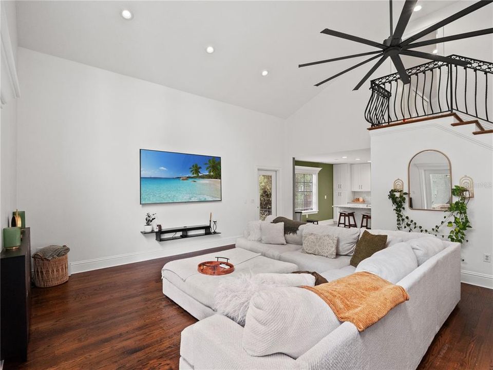 En Venta: $850,000 (4 camas, 4 baños, 2688 Pies cuadrados)