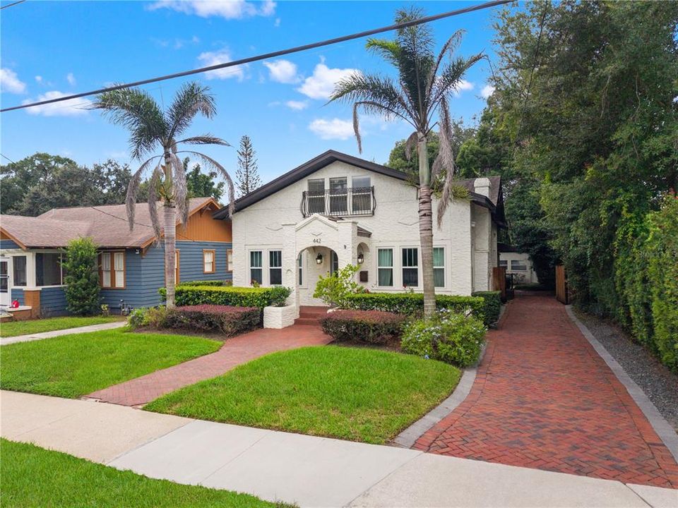 En Venta: $850,000 (4 camas, 4 baños, 2688 Pies cuadrados)