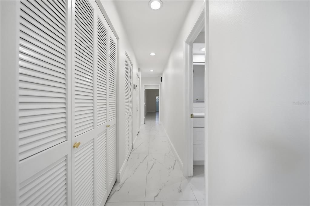 На продажу: $339,500 (3 спален, 2 ванн, 1693 Квадратных фут)