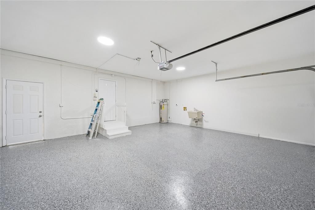 На продажу: $339,500 (3 спален, 2 ванн, 1693 Квадратных фут)