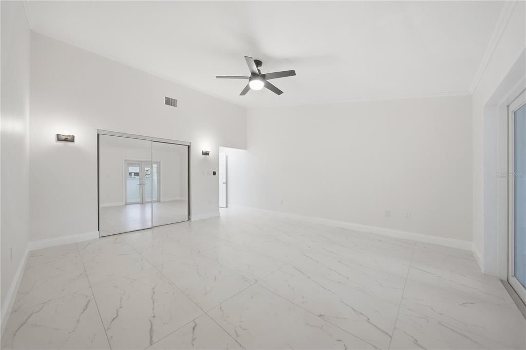 На продажу: $339,500 (3 спален, 2 ванн, 1693 Квадратных фут)