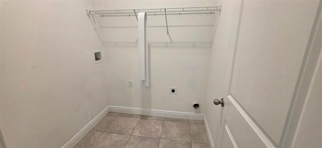 En Renta: $2,050 (4 camas, 2 baños, 1578 Pies cuadrados)