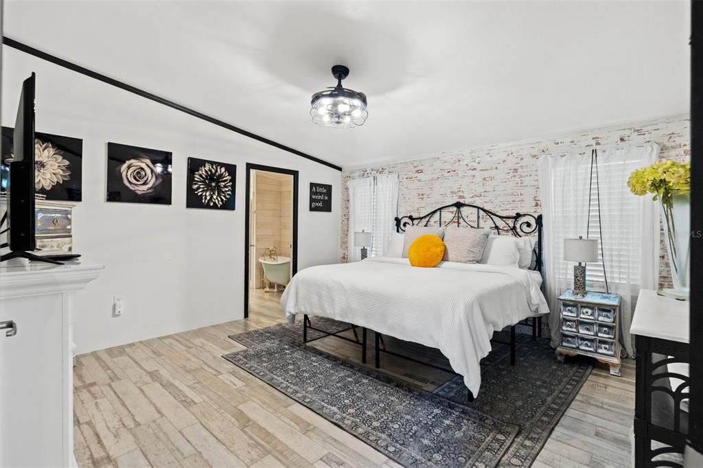 For Sale: $515,009 (3 beds, 2 baths, 1800 Square Feet)