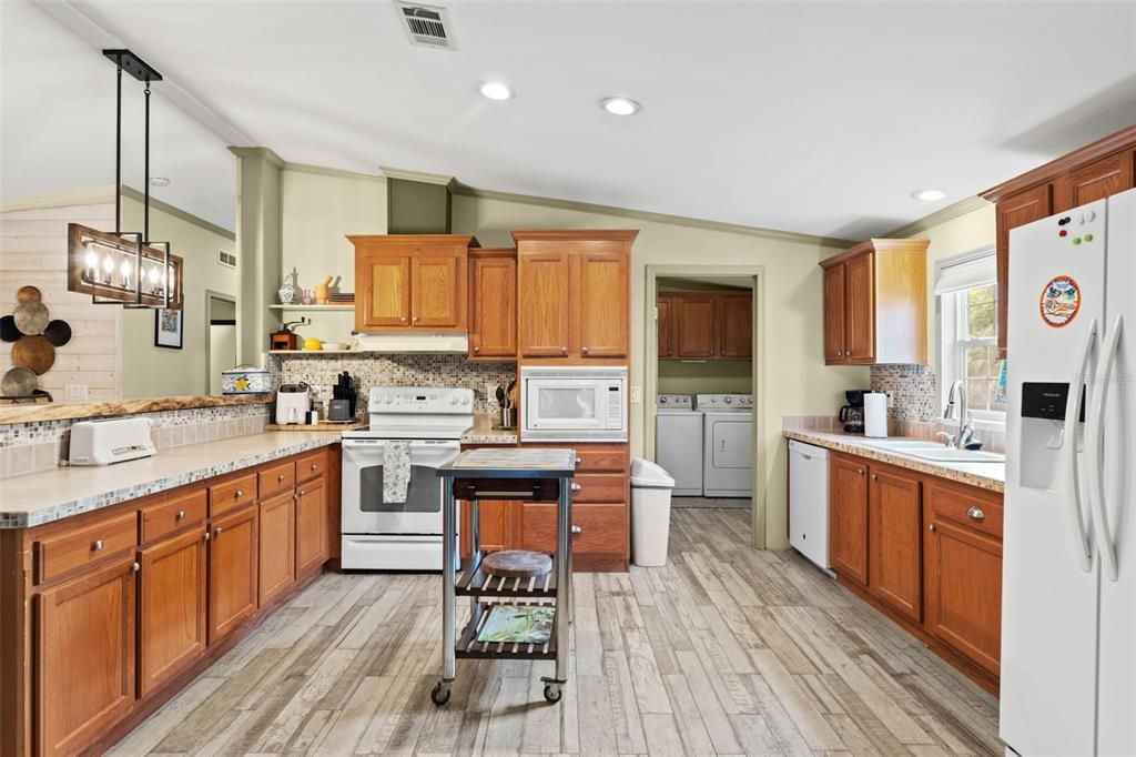 For Sale: $515,009 (3 beds, 2 baths, 1800 Square Feet)