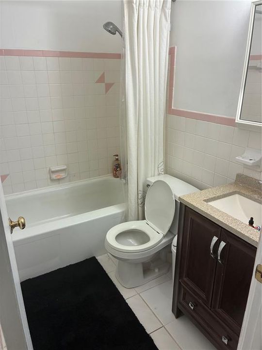 В аренду: $1,450 (2 спален, 1 ванн, 1100 Квадратных фут)