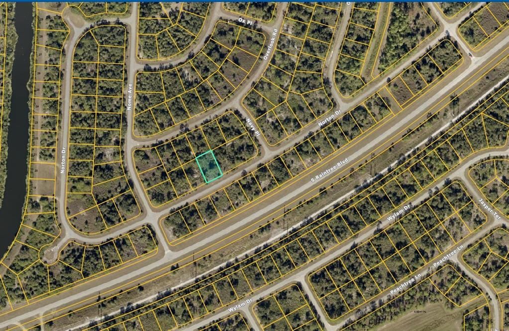 На продажу: $6,900 (0.24 acres)