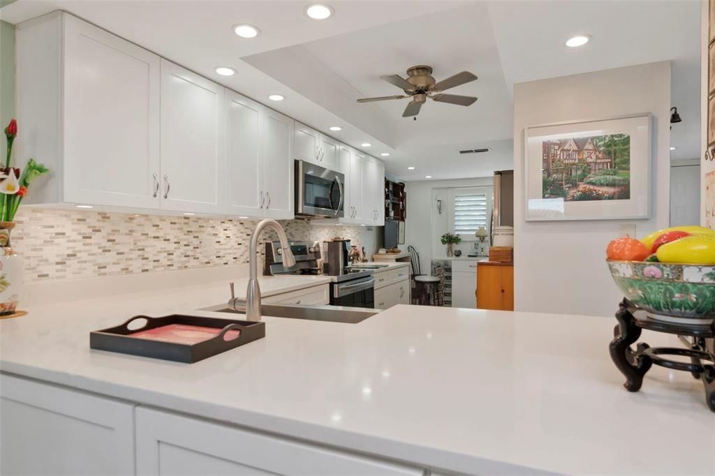 For Sale: $275,000 (2 beds, 2 baths, 1280 Square Feet)
