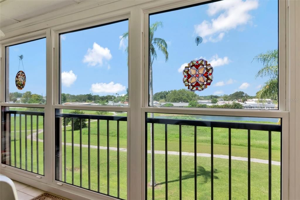 For Sale: $275,000 (2 beds, 2 baths, 1280 Square Feet)