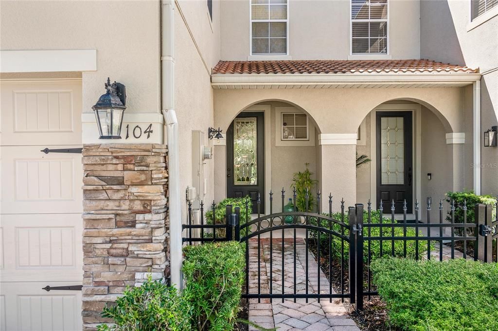 For Sale: $355,000 (3 beds, 2 baths, 1568 Square Feet)