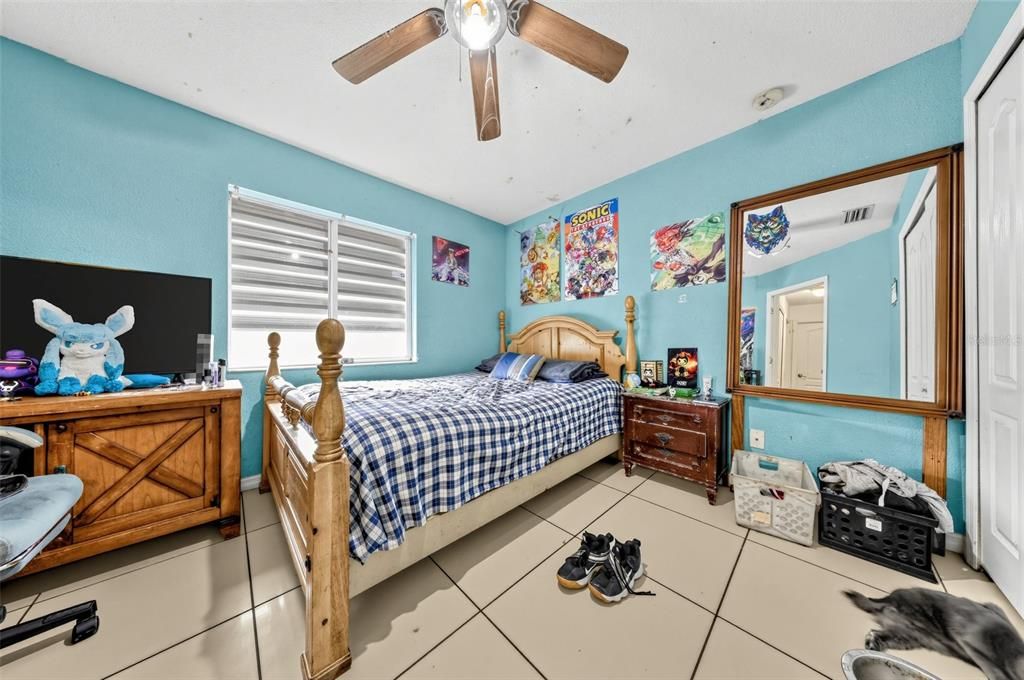 For Sale: $299,900 (3 beds, 2 baths, 1613 Square Feet)