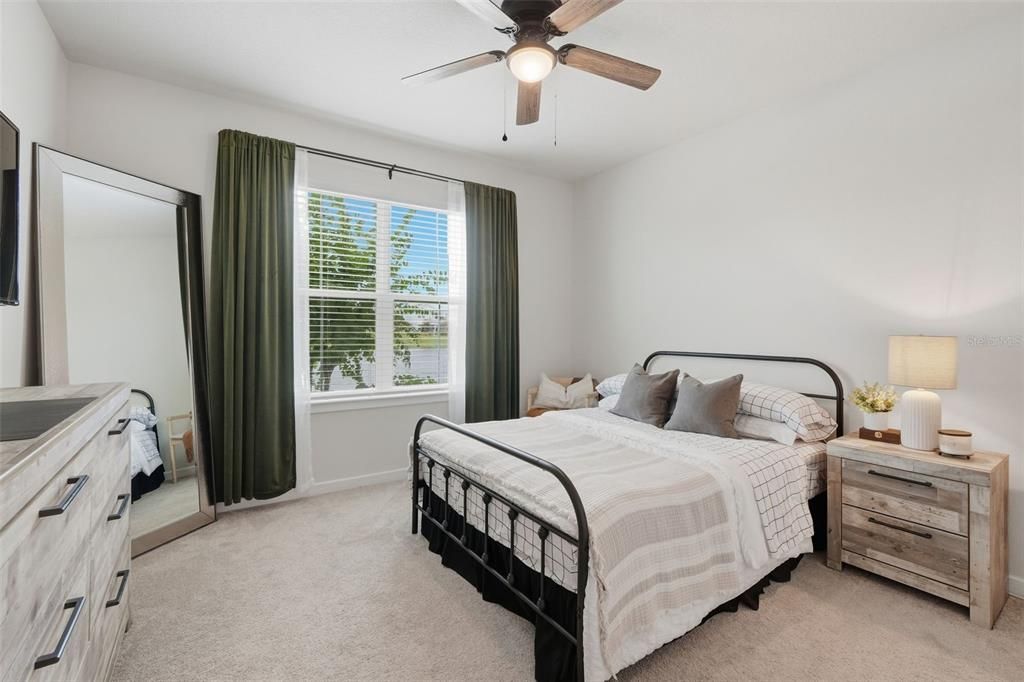 For Sale: $403,000 (4 beds, 3 baths, 2554 Square Feet)