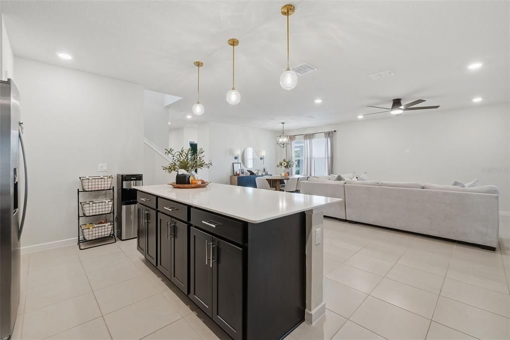 For Sale: $403,000 (4 beds, 3 baths, 2554 Square Feet)