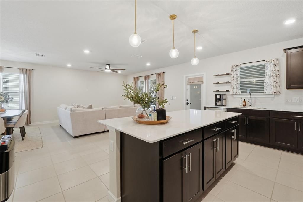 For Sale: $403,000 (4 beds, 3 baths, 2554 Square Feet)