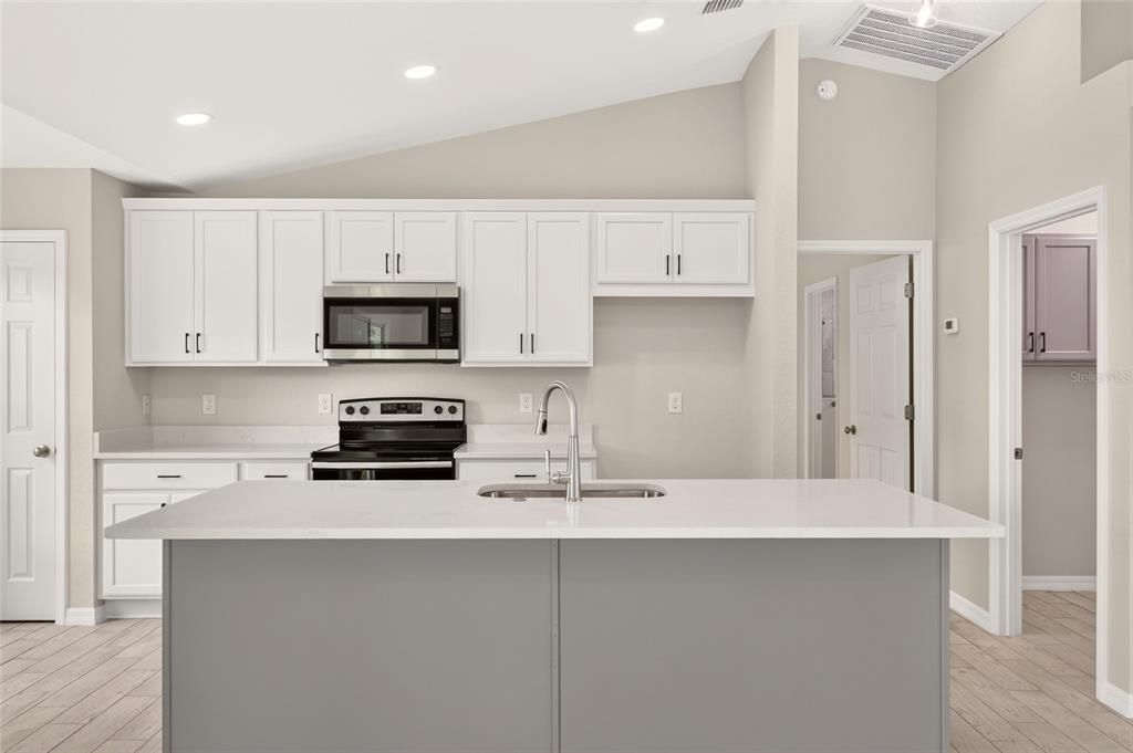 待售: $280,000 (3 贝兹, 2 浴室, 1440 平方英尺)