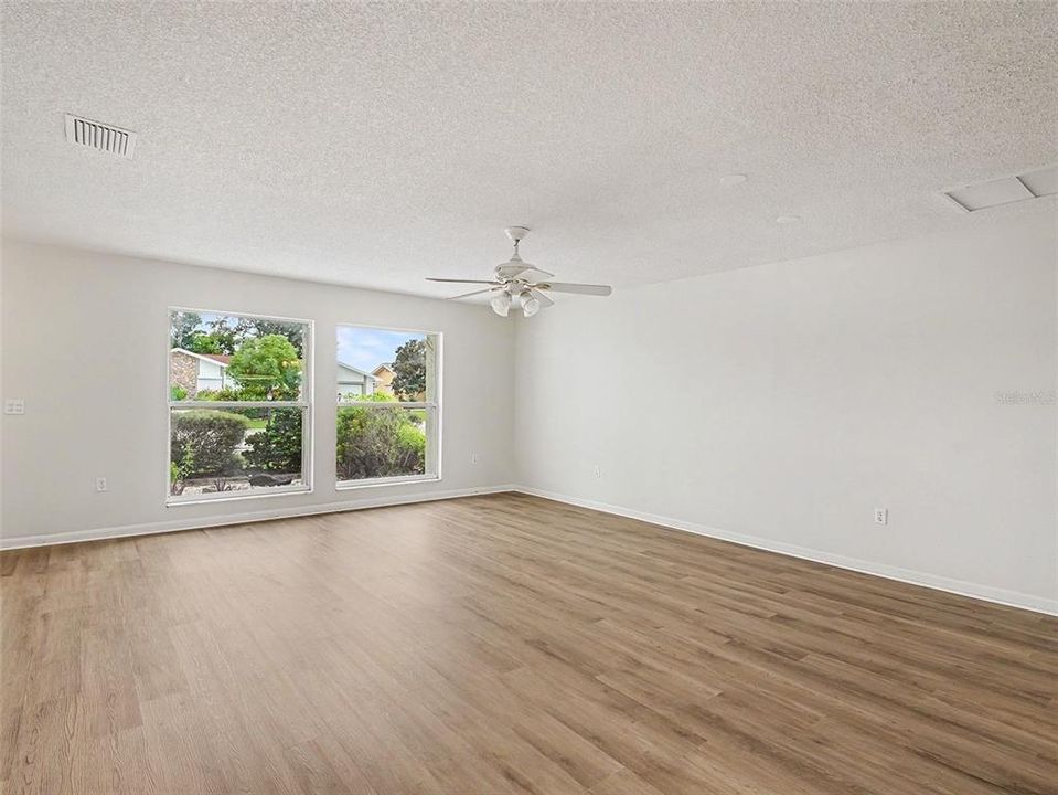 En Venta: $225,000 (2 camas, 2 baños, 1525 Pies cuadrados)