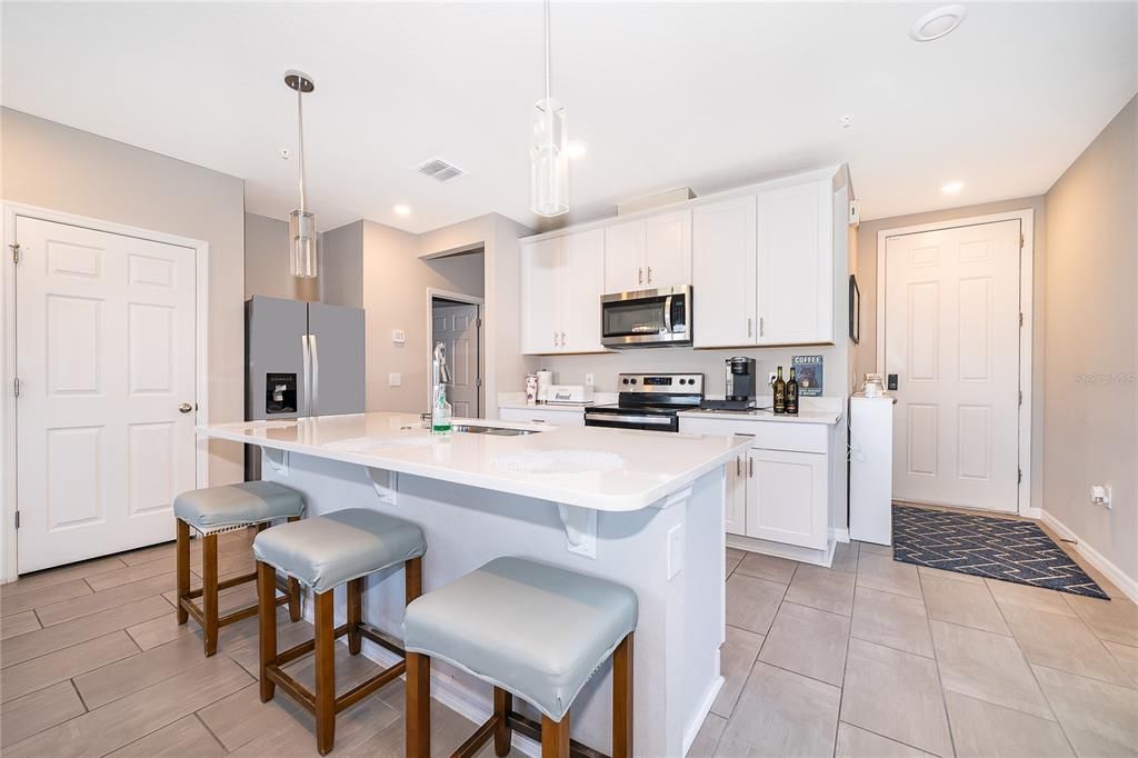 For Sale: $399,000 (3 beds, 2 baths, 1795 Square Feet)