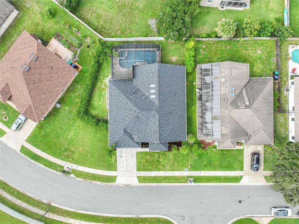 Activo con contrato: $549,000 (4 camas, 3 baños, 2357 Pies cuadrados)