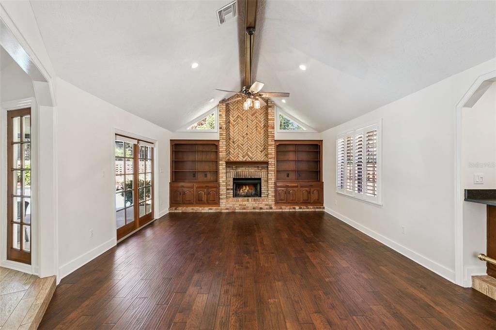 For Sale: $1,125,000 (4 beds, 3 baths, 3188 Square Feet)
