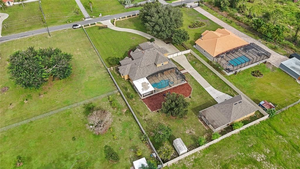 For Sale: $949,000 (5 beds, 4 baths, 3887 Square Feet)
