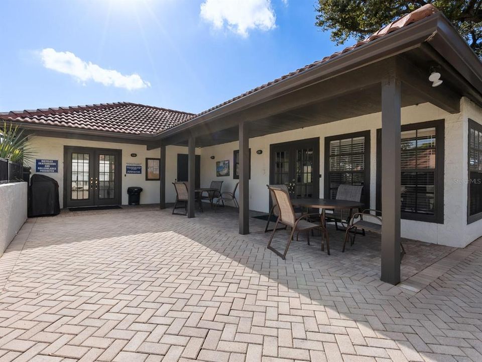 En Venta: $305,000 (2 camas, 2 baños, 1239 Pies cuadrados)