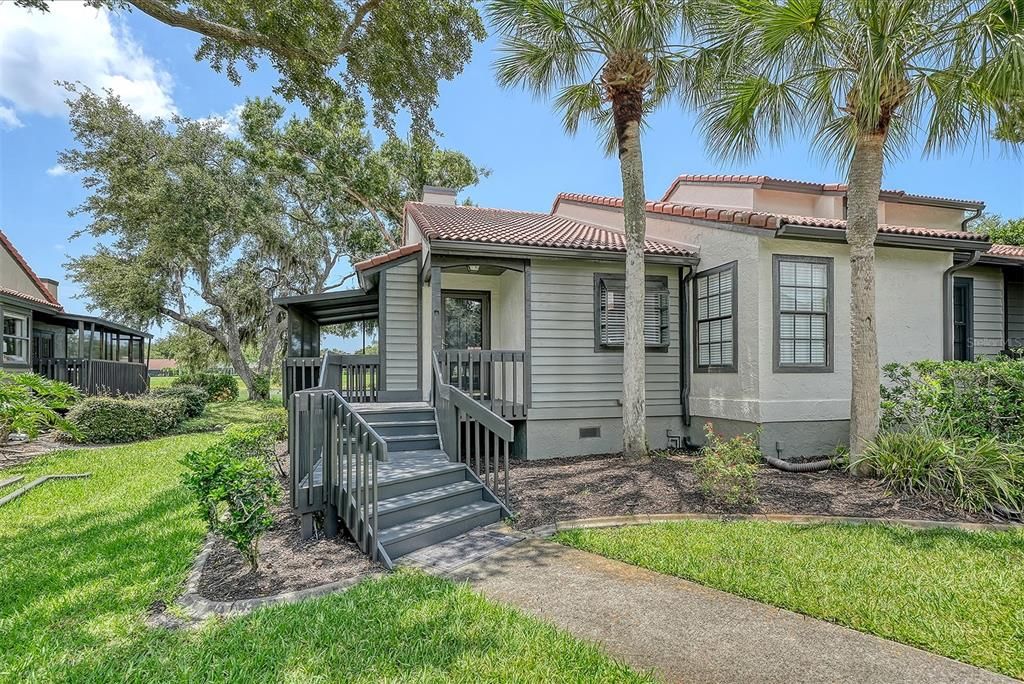 En Venta: $305,000 (2 camas, 2 baños, 1239 Pies cuadrados)