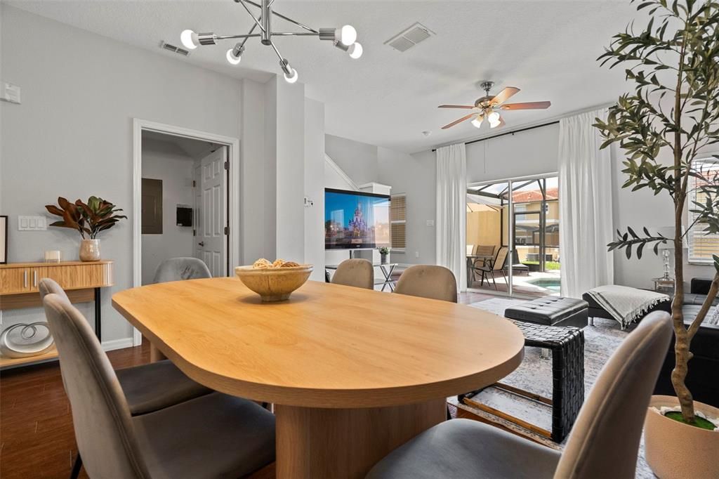 En Venta: $310,000 (3 camas, 2 baños, 1295 Pies cuadrados)