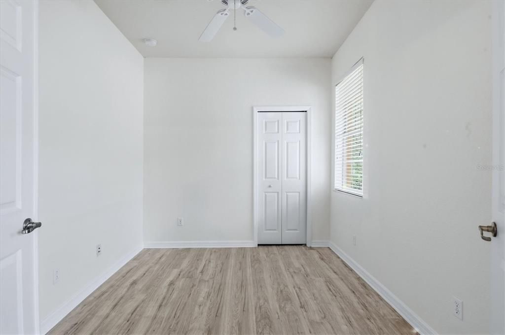 For Sale: $345,000 (3 beds, 2 baths, 1271 Square Feet)