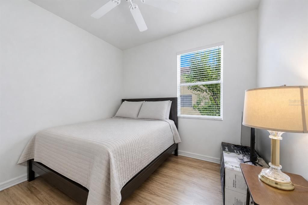 For Sale: $345,000 (3 beds, 2 baths, 1271 Square Feet)