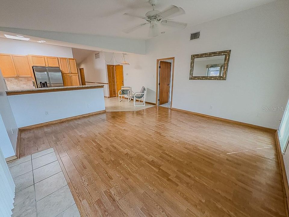На продажу: $439,000 (3 спален, 2 ванн, 1595 Квадратных фут)