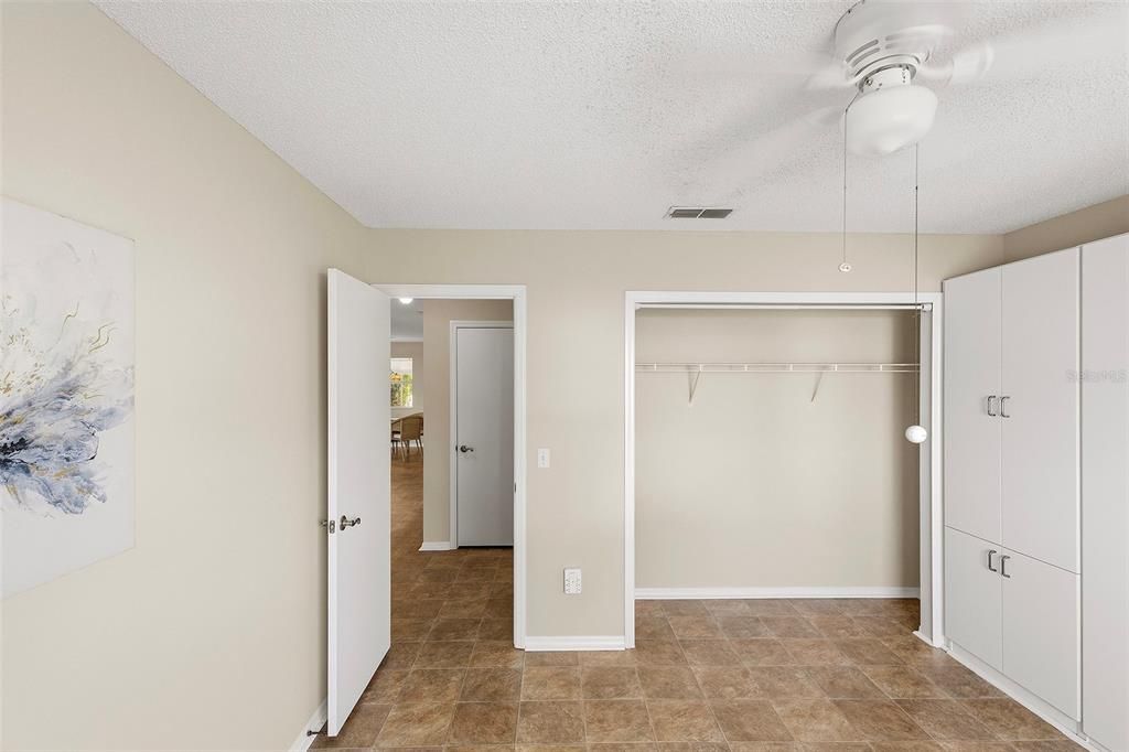 En Venta: $240,000 (2 camas, 2 baños, 1121 Pies cuadrados)