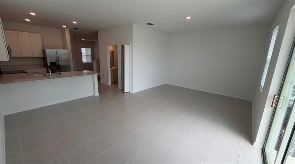 En Renta: $2,395 (3 camas, 2 baños, 1834 Pies cuadrados)