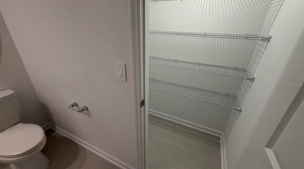 En Renta: $2,395 (3 camas, 2 baños, 1834 Pies cuadrados)