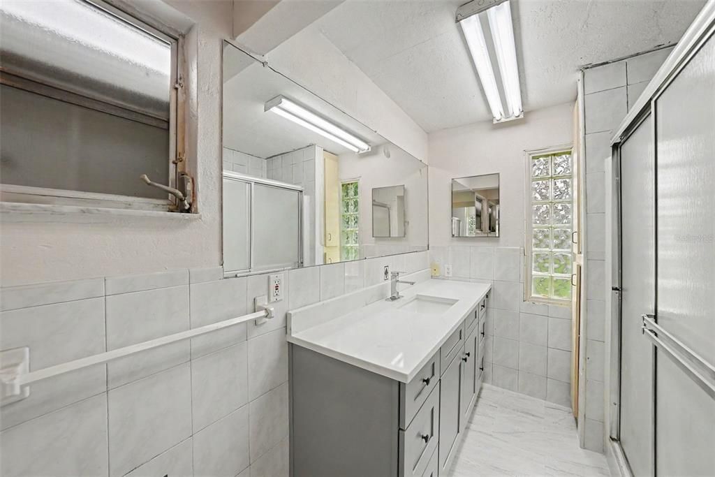 En Venta: $210,000 (3 camas, 2 baños, 1202 Pies cuadrados)