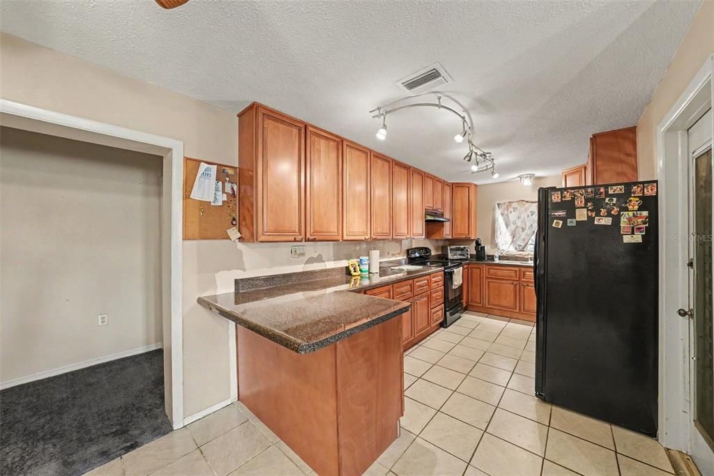 En Venta: $210,000 (3 camas, 2 baños, 1202 Pies cuadrados)