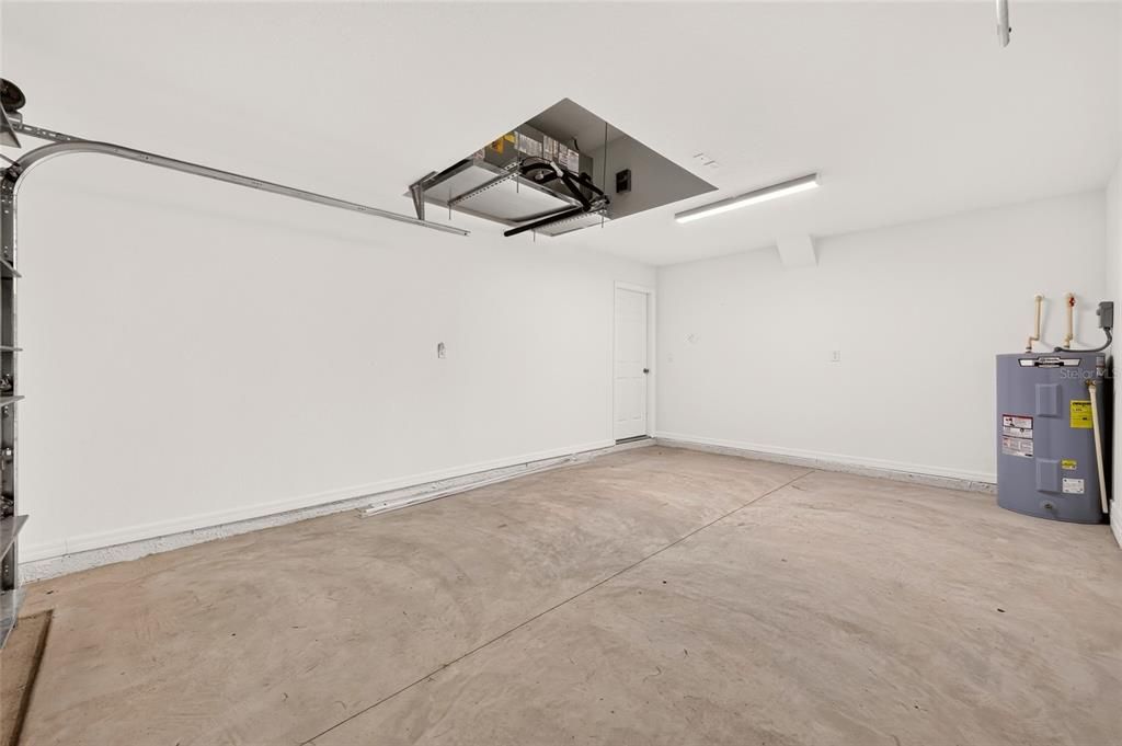 For Sale: $240,000 (3 beds, 2 baths, 1091 Square Feet)