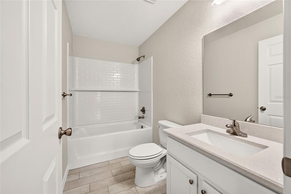 For Sale: $240,000 (3 beds, 2 baths, 1091 Square Feet)