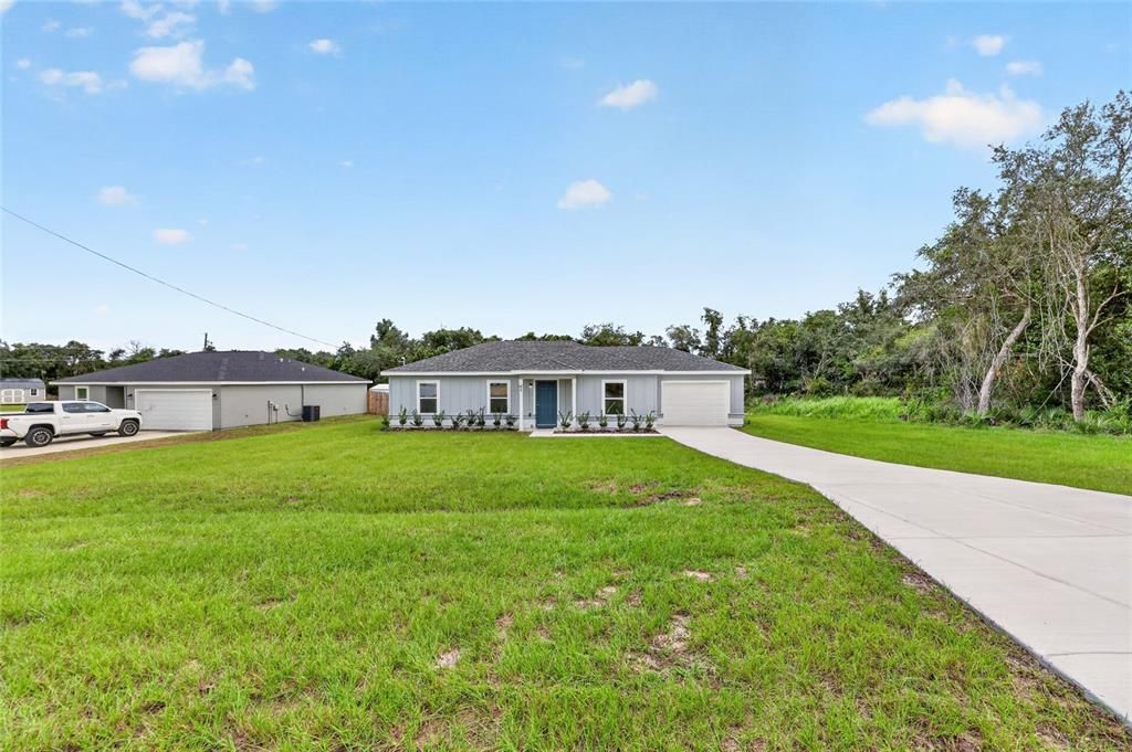 For Sale: $240,000 (3 beds, 2 baths, 1091 Square Feet)