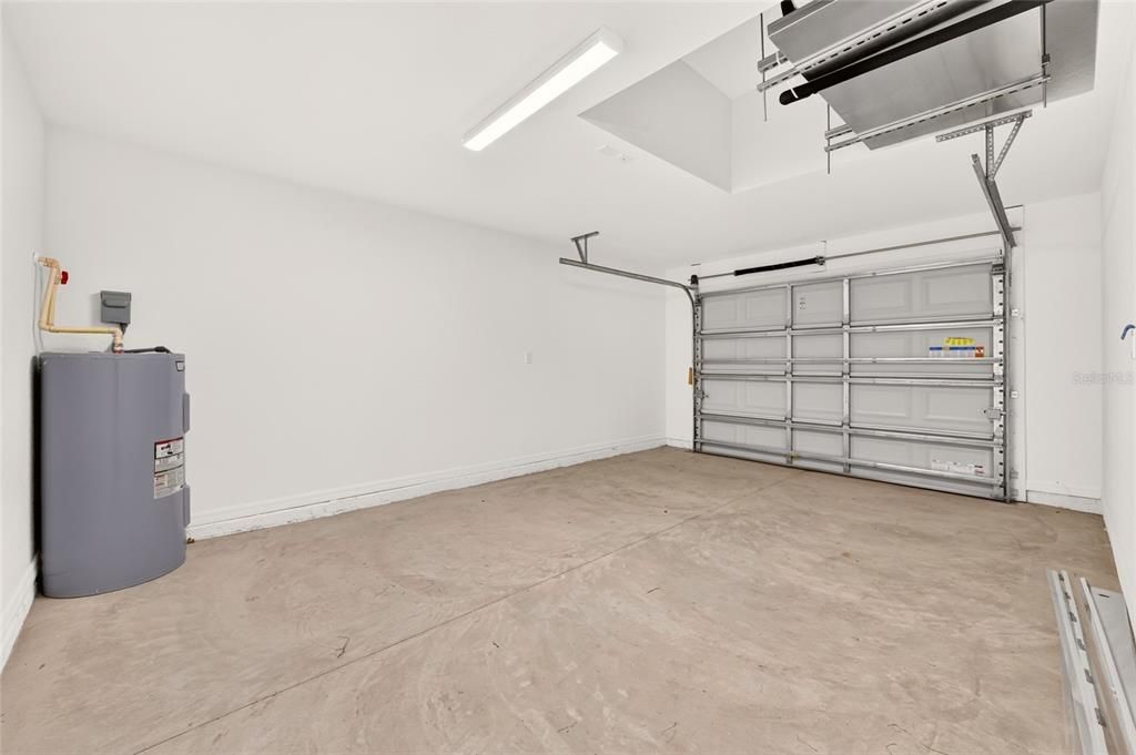 For Sale: $240,000 (3 beds, 2 baths, 1091 Square Feet)