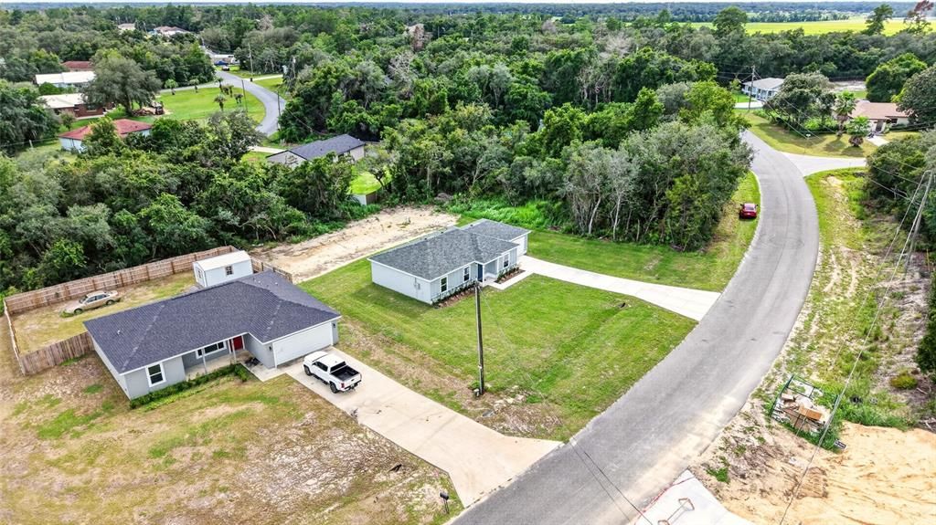 For Sale: $240,000 (3 beds, 2 baths, 1091 Square Feet)