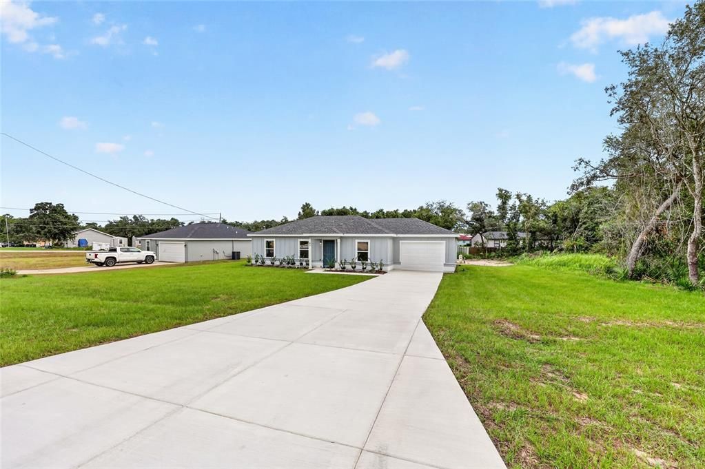 For Sale: $240,000 (3 beds, 2 baths, 1091 Square Feet)