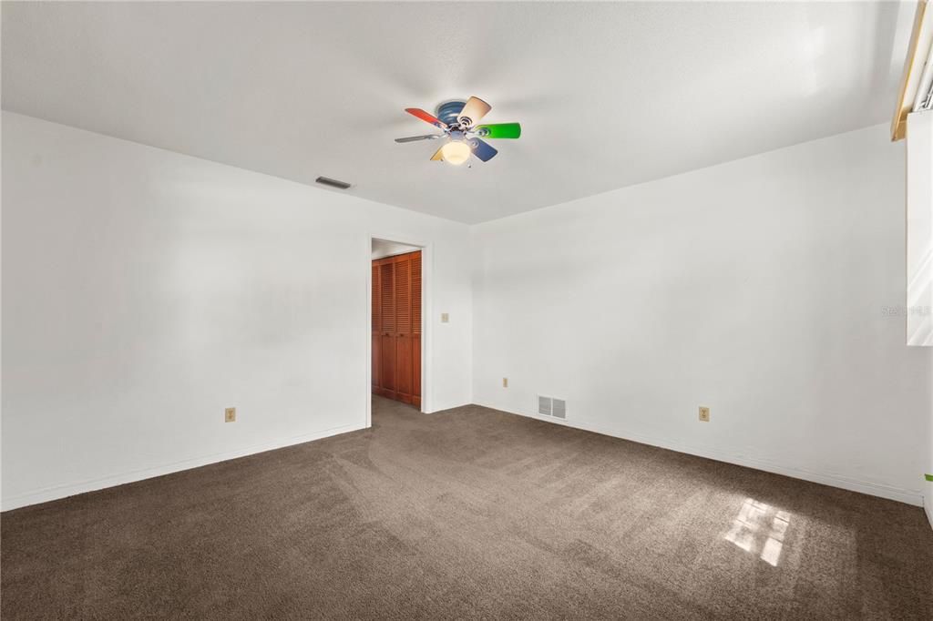 For Sale: $249,000 (2 beds, 2 baths, 1384 Square Feet)