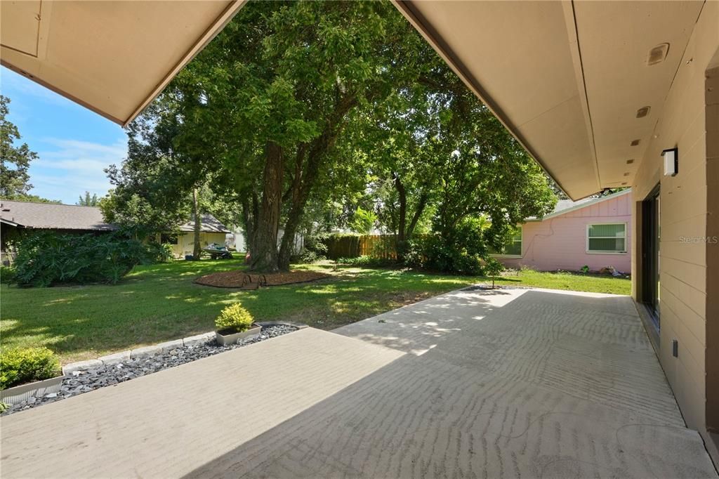 For Sale: $249,000 (2 beds, 2 baths, 1384 Square Feet)