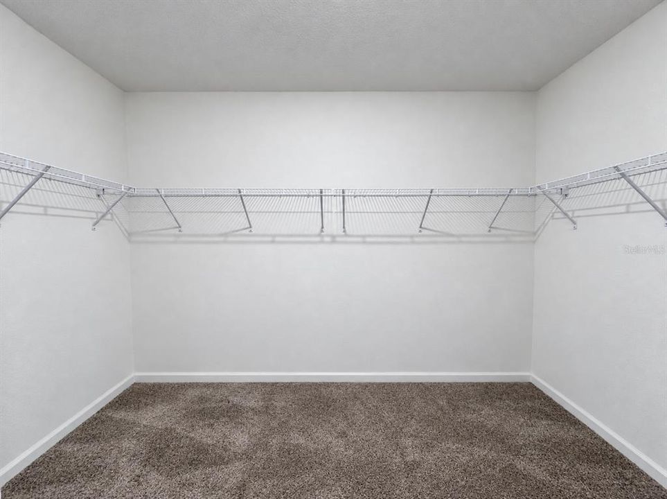 En Renta: $2,400 (4 camas, 2 baños, 1939 Pies cuadrados)